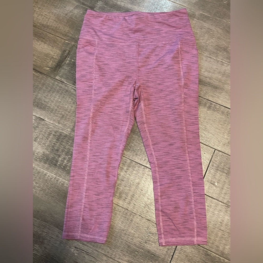 RBX Purple Capri Leggings Size Large